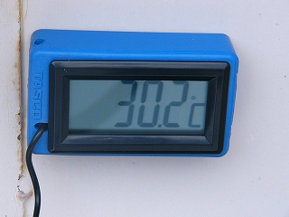 発電機　ホンダEU16i　消音ボックス　日本製　大阪　防音ボックス　の熱検査