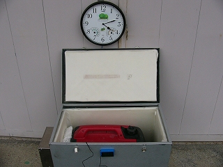 発電機消音　発電機　消音ＢＯＸ　静音ＢＯＸ　消音　静音　防音　ＨＯＮＤＡ　ホンダ　ＥＵ１６i eu16i EU16i 大阪　愛媛　キャンピングカー　アミティ　atoz AtoZ キャンピングカー制作　キャンピングカー販売　大阪市　浪速区　オートキャンパー