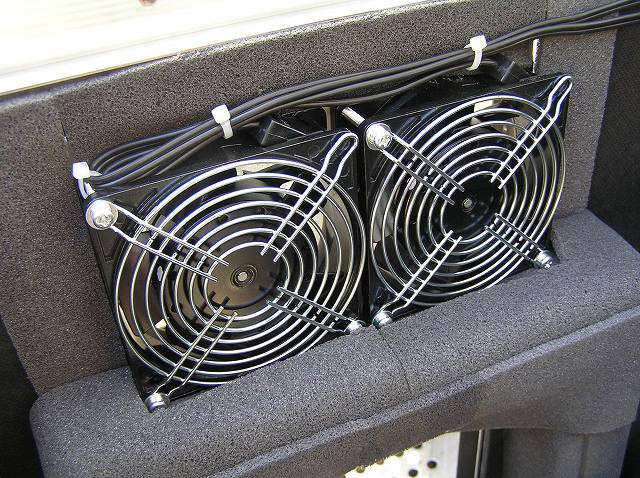 消音ボックス　消音ＢＯＸ　消音BOX 消音box 防音ボックス　防音ＢＯＸ　防音BOX　防音box　ホンダ　発電機　eu16i EU16i 専用　消音　防音　静音　キャンピング　キャンピングカー　大阪