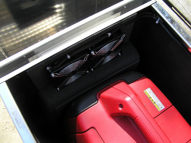 消音ボックス　消音ＢＯＸ　消音BOX 消音box 防音ボックス　防音ＢＯＸ　防音BOX　防音box　ホンダ　発電機　eu16i EU16i 専用　消音　防音　静音　キャンピング　キャンピングカー　大阪